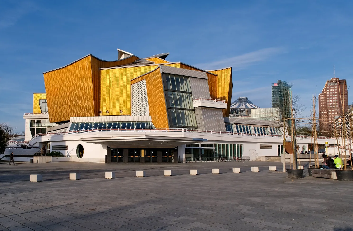 Exclusive-Tours-Berlin-Art-Potsdamer-Platz-Philharmonie-TG-15.jpg