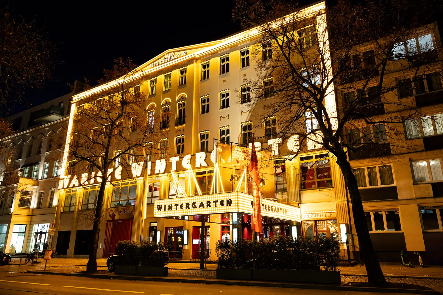 Guided-Tours-Berlin-Arts-Wintergarten-Variete-IL-2.jpg