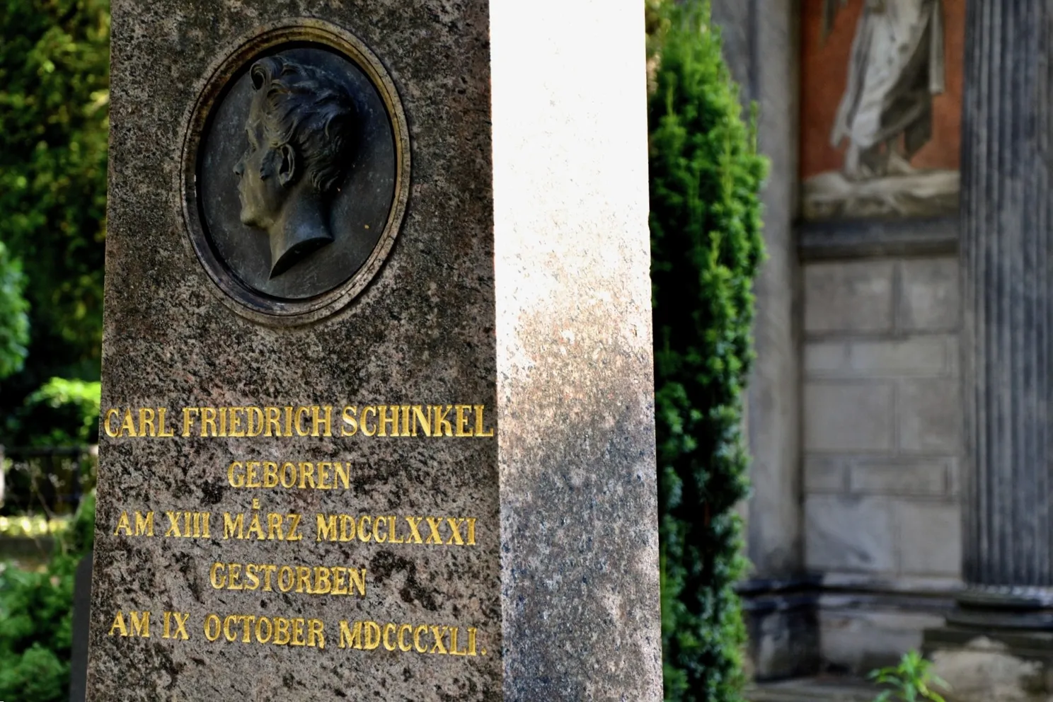 Guided-Tours-Berlin-Cemeteries-Dorotheenstädtischer-Friedhof-Schinkel-GS-19.jpeg