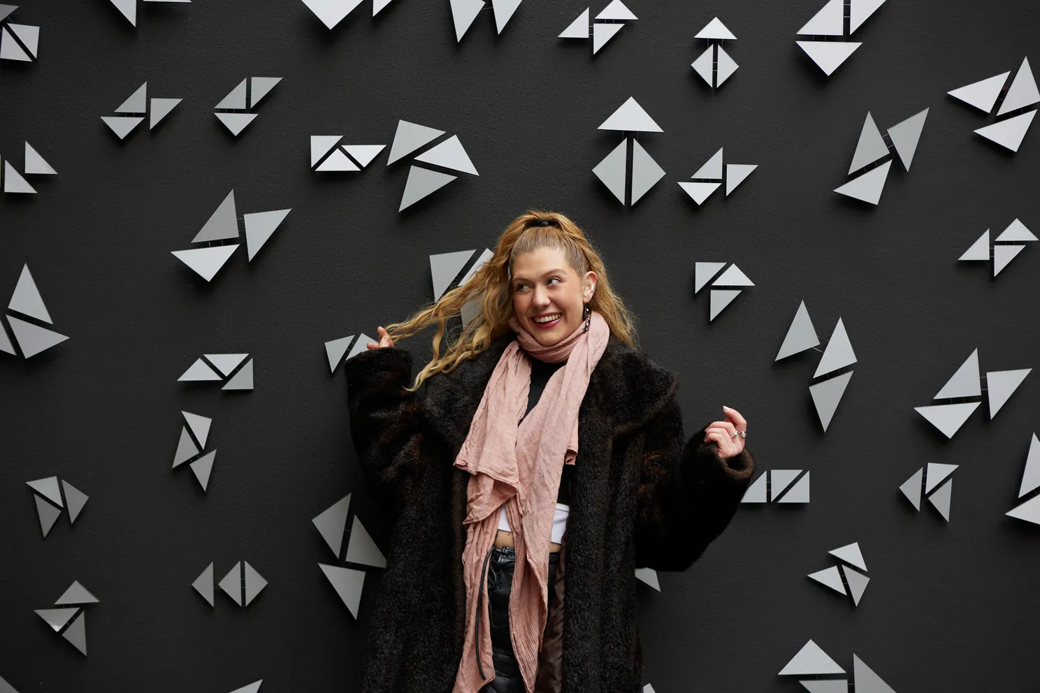 Laura-CVR-10.jpg